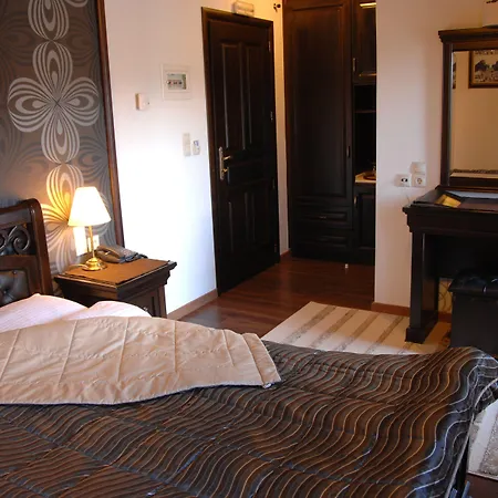 Iridanos 卡兰巴卡