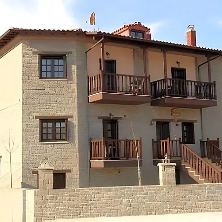 Iridanos بيت ضيافة 4*